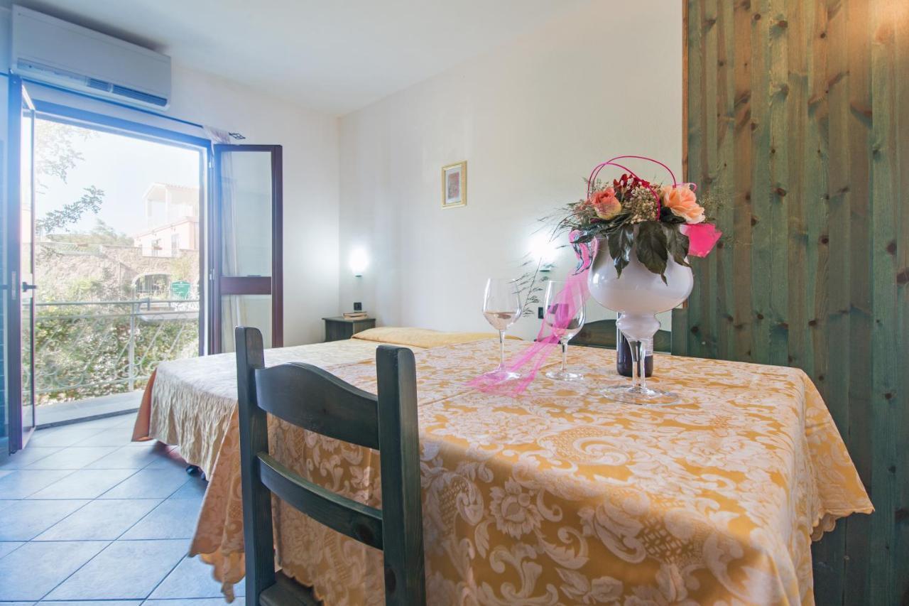 Residenza Gli Ontani Hotel โอโรเซย ภายนอก รูปภาพ