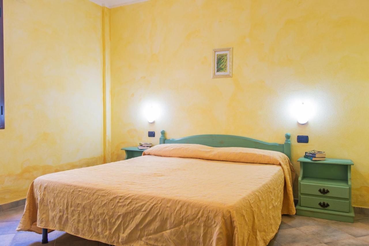Residenza Gli Ontani Hotel โอโรเซย ภายนอก รูปภาพ