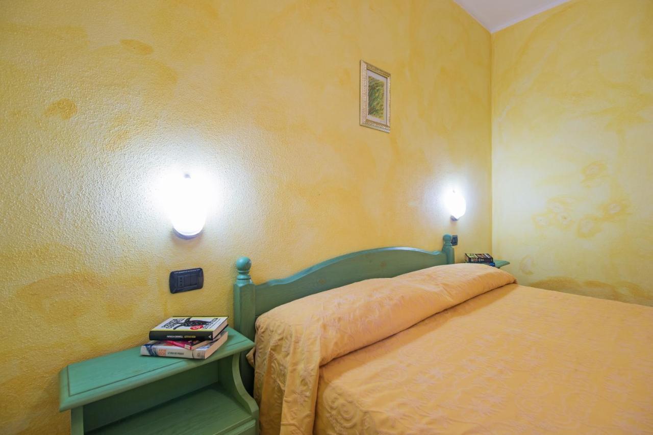 Residenza Gli Ontani Hotel โอโรเซย ภายนอก รูปภาพ