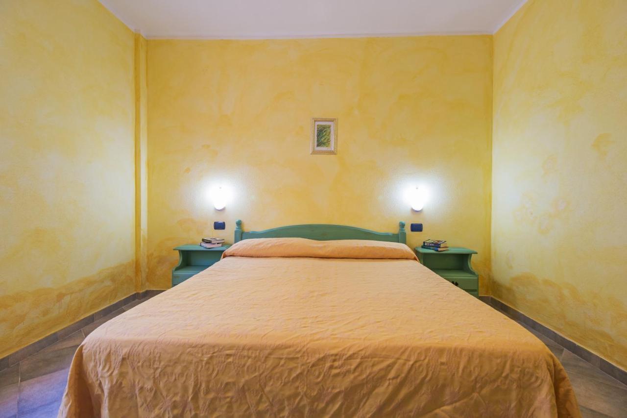 Residenza Gli Ontani Hotel โอโรเซย ภายนอก รูปภาพ
